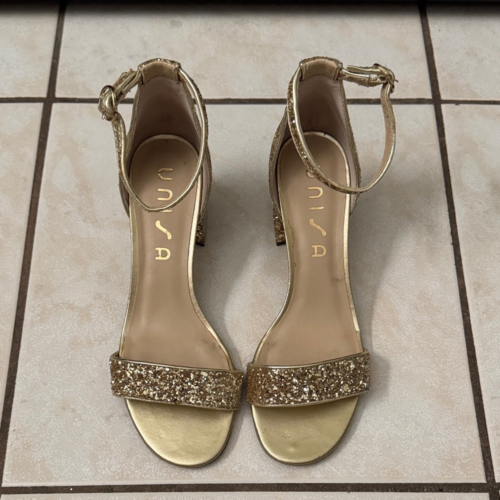 Unisa Gold Glitter Heels